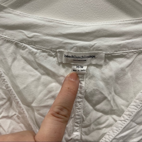 BeachLunchLounge Knotted Hem Top White Button Front Dolman Sleeve White Chic M - Picture 5 of 12